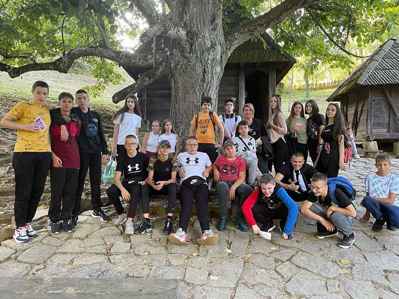 nasi-divni-osmaci-na-ekskurziji-po-zapadnoj-srbiji-24A4EF09BF-0415-B604-4A3B-80702379DDE1.jpg